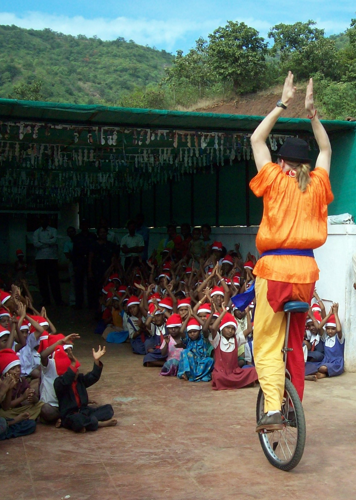 Lavasa_Arms_Up_100_4781